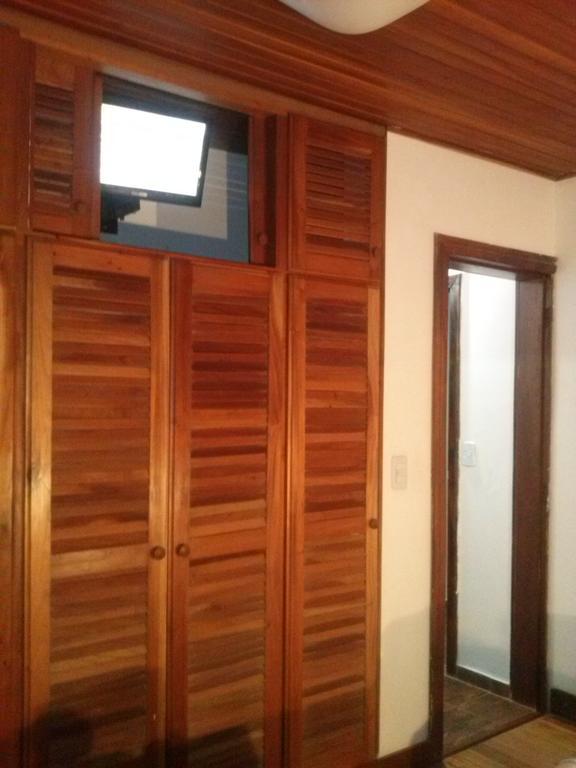 Petit Hotel Caraguata 伊瓜苏港 外观 照片