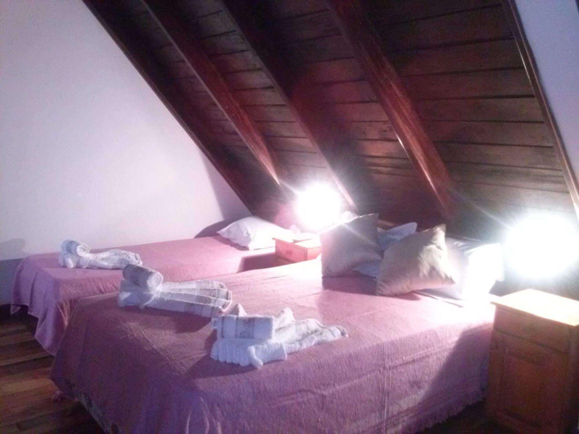 Petit Hotel Caraguata 伊瓜苏港 外观 照片
