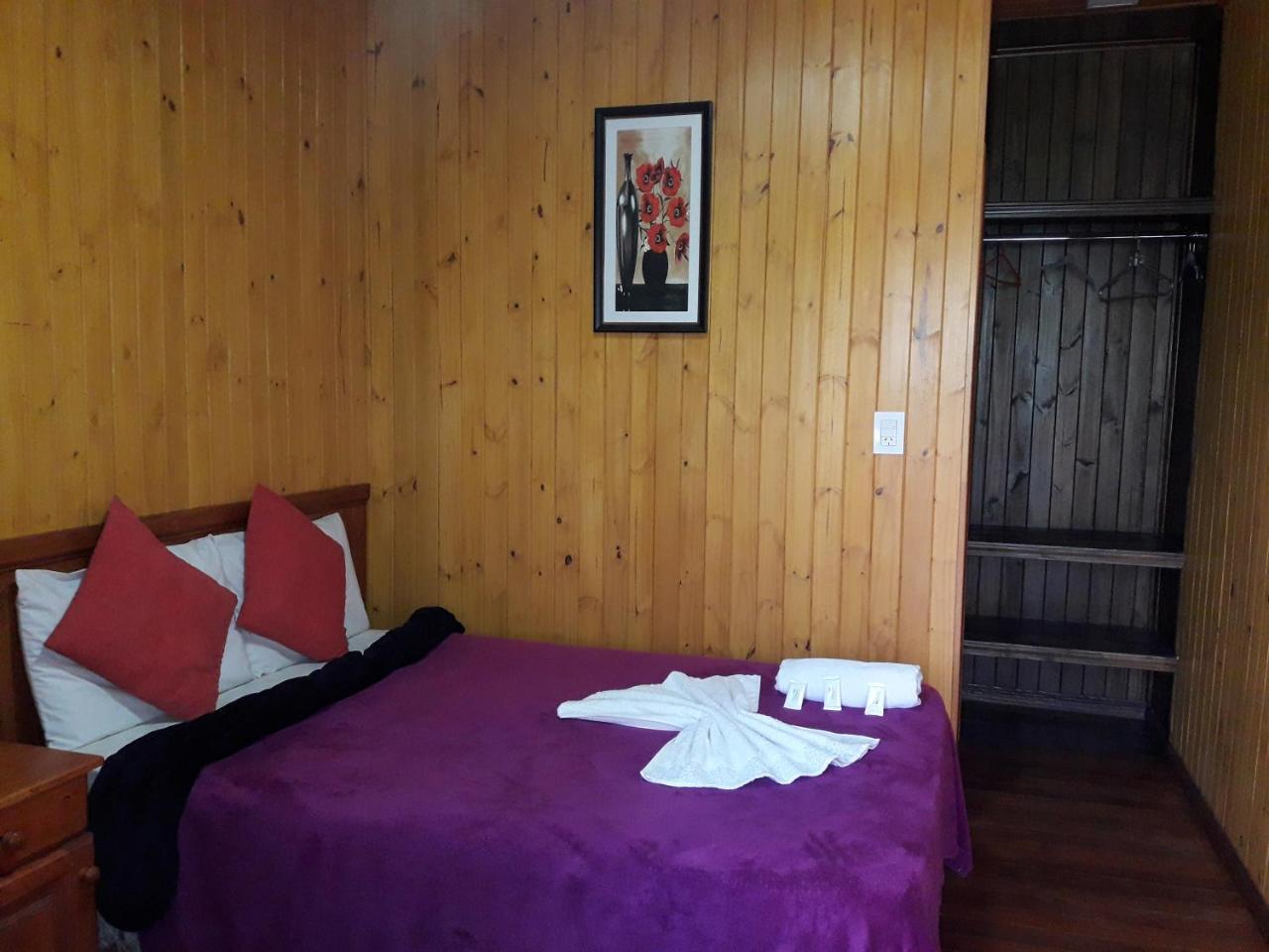 Petit Hotel Caraguata 伊瓜苏港 外观 照片